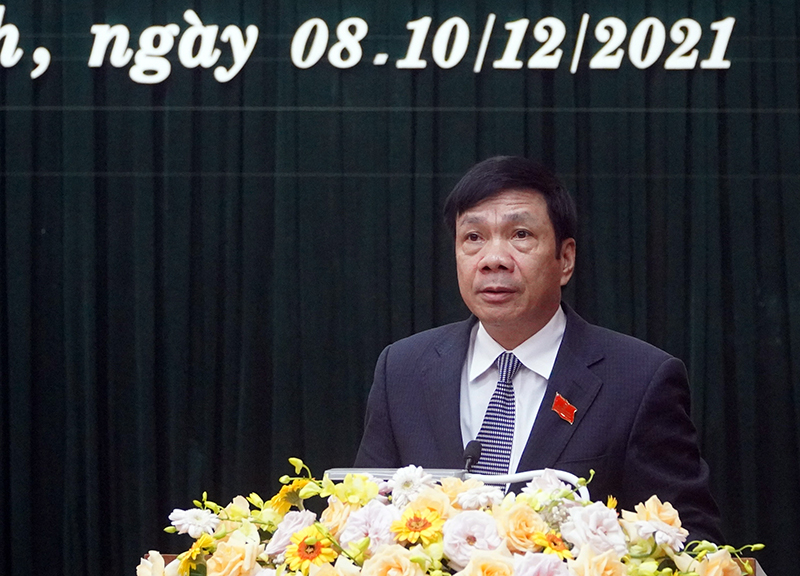 Đồng chí Phó Chủ tịch Thường trực HĐND tỉnh Nguyễn Công Huấn kết luận phiên thảo luận.