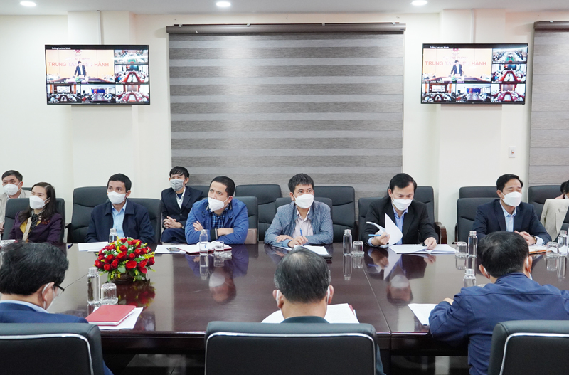 Các đại biểu dự cuộc họp tại điểm cầu tỉnh Quảng Bình.