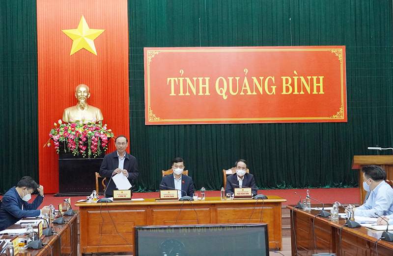 Thứ trưởng Bộ Giao thông vận tải Lê Đình Thọ phát biểu tại buổi làm việc.