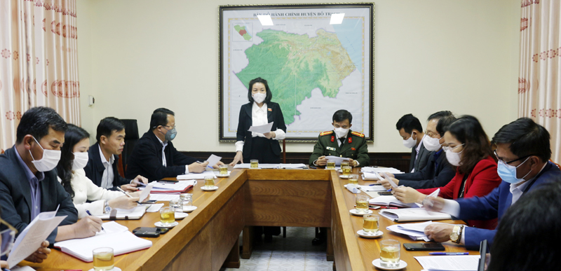 Bà Nguyễn Minh Tâm tiếp thu ý kiến lãnh đạo các địa phương.