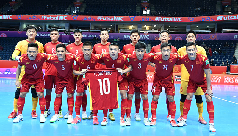 Đội tuyển Futsal: Đội tuyển Futsal đã lập nên kỳ tích khi lần thứ 2 liên tiếp lọt vào VCK Futsal FIFA World Cup và lọt vào đến vòng 1/8. Ảnh: VFF