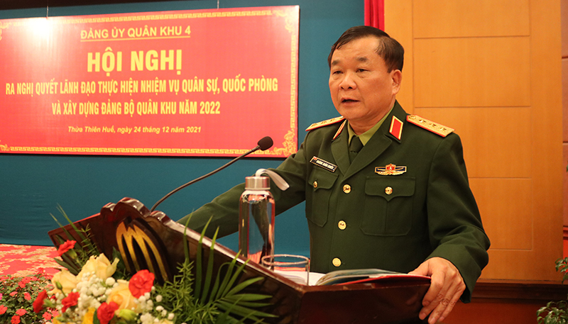 Thượng tướng Hoàng Xuân Chiến, Ủy viên Ban Chấp hành Trung ương Đảng, Ủy viên Quân ủy Trung ương phát biểu chỉ đạo hội nghị.