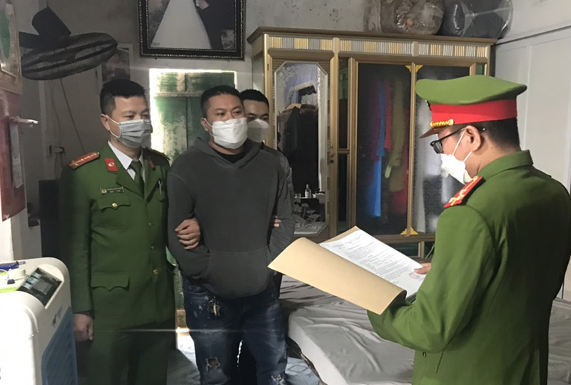 Cơ quan Cảnh sát điều tra Công an TP. Đồng Hới tiến hành lệnh khám xét nơi ở của Trương Tuấn An.