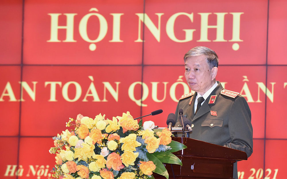  Bộ trưởng Công an Tô Lâm phát biểu khai mạc hội nghị. (Ảnh: TRẦN HẢI)