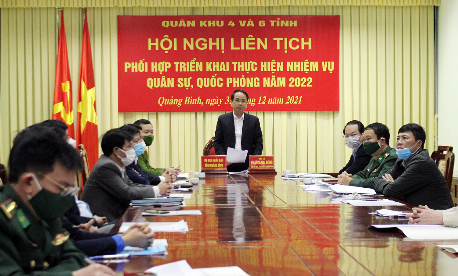 Đồng chí Phó Chủ tịch UBND tỉnh Phan Mạnh Hùng phát biểu tại điểm cầu tỉnh Quảng Bình.