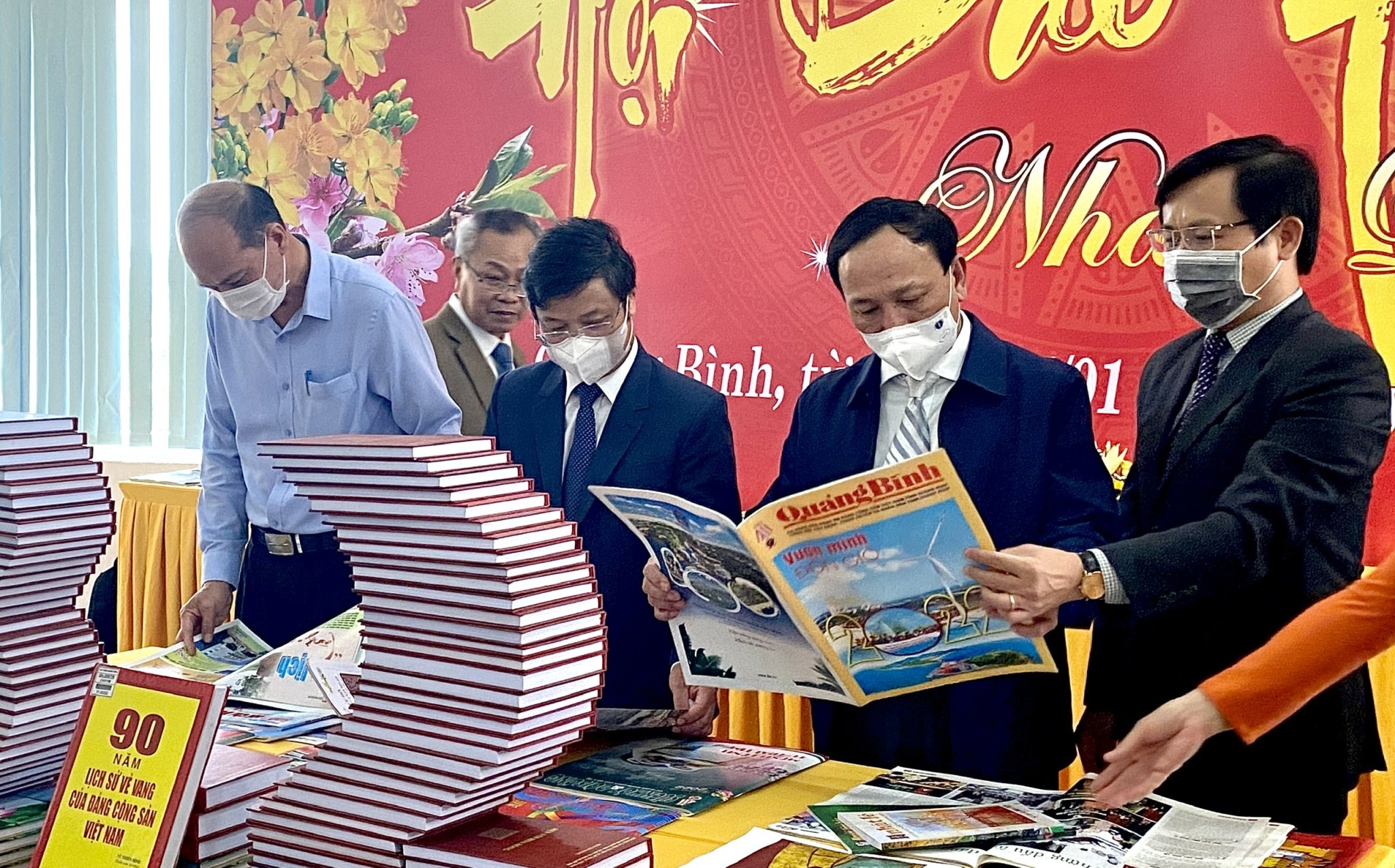Trưng bày hơn 300 ấn phẩm báo, tạp chí tại Hội báo Xuân Nhâm Dần năm 2022