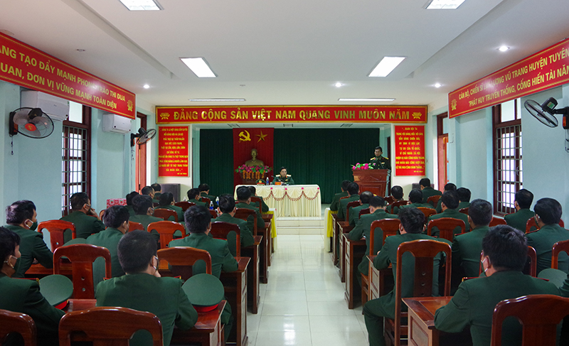 Đồng chí trung tướng Nguyễn Doãn Anh đến thăm, kiểm tra, chúc Tết tại Ban CHQS huyện Tuyên Hoá