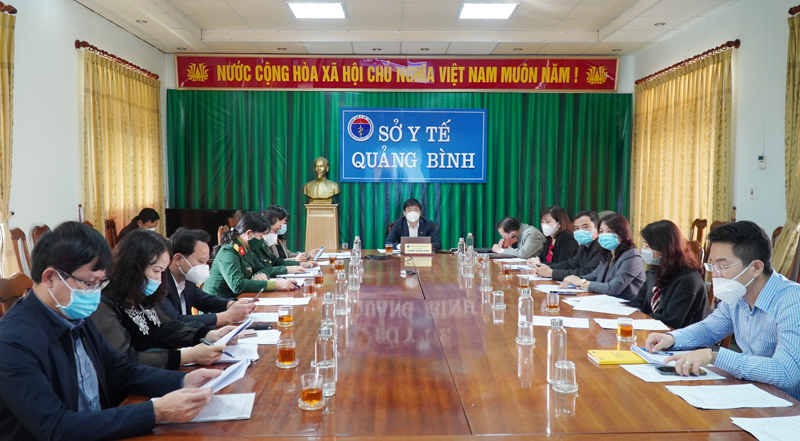 Các đại biểu tham dự hội nghị tại điểm cầu Quảng Bình.