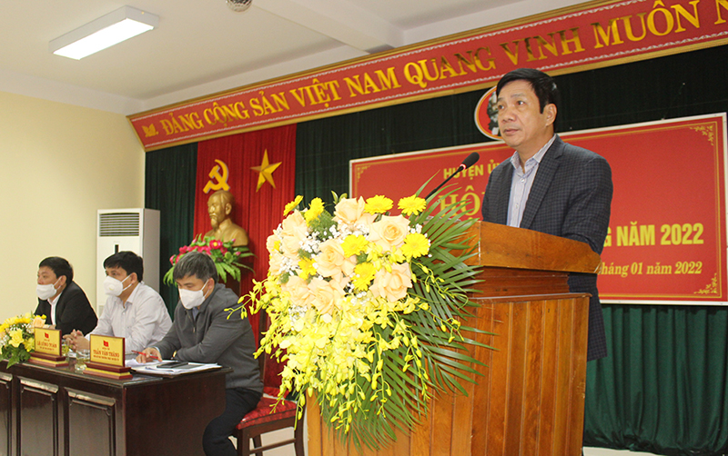 Đồng chí Phó Chủ tịch Thường trực HĐND tỉnh Nguyễn Công Huấn phát biểu chỉ đạo tại hội nghị. 