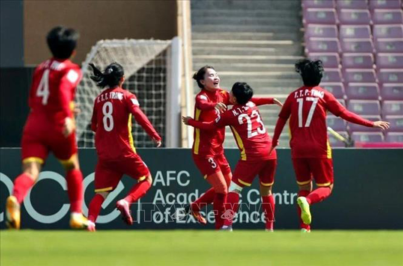 Chiến thắng bằng sự quả cảm của những nữ chiến binh sao vàng sau rất nhiều khó khăn gặp phải trong suốt quá trình chuẩn bị và thi đấu ở vòng chung kết Cúp bóng đá nữ châu Á 2022. Ảnh: AFC/TTXVN phát