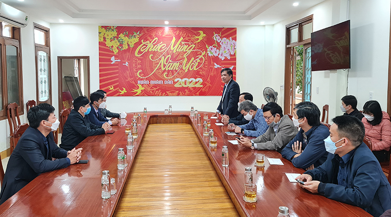 Đồng chí Phó Chủ tịch Thường trực UBND tỉnh Đoàn Ngọc Lâm kiểm tra tình hình sản xuất nông nghiệp tại huyện Quảng Ninh.