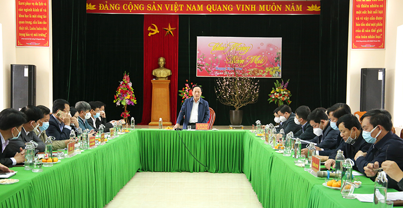 Đồng chí Phó Bí thư Thường trực Tỉnh ủy Trần Hải Châu phát biểu tại buổi làm việc với BQL VQG Phong Nha-Kẻ Bàng.