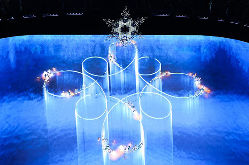 Các nghệ sỹ biểu diễn tại lễ bế mạc Olympic mùa Đông Bắc Kinh 2022, Trung Quốc, ngày 20/2/2022. (Ảnh: THX/ TTXVN)