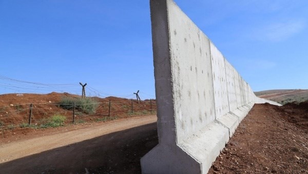 Iraq xây tường dọc biên giới với Syria nhằm ngăn chặn các phần tử IS