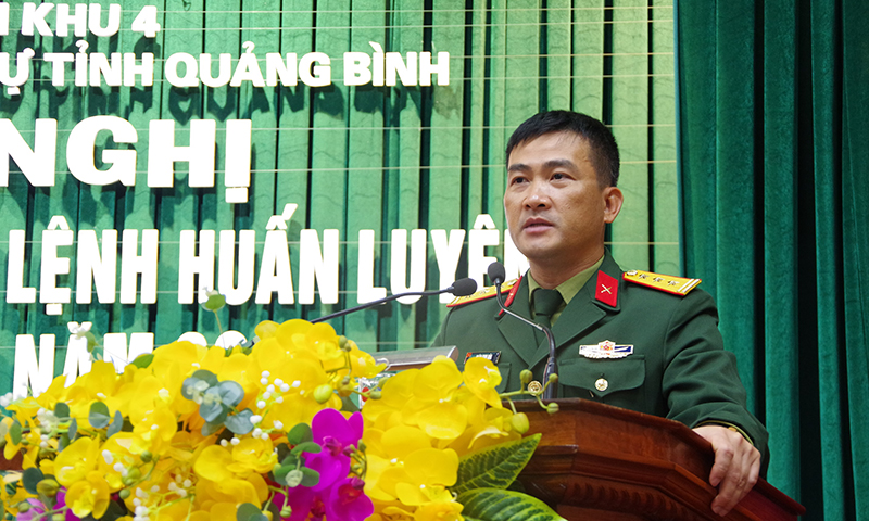 Thượng tá Đoàn Sinh Hòa, Chỉ huy trưởng Bộ CHQS tỉnh phát biểu chỉ đạo hội nghị
