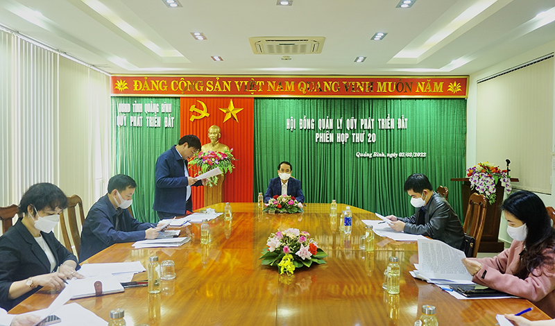 Đồng chí Phan Mạnh Hùng, Phó Chủ tịch UBND tỉnh chủ trì phiên họp.