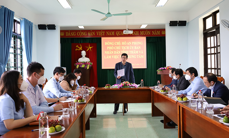 Đồng chí Phó Chủ tịch UBND tỉnh Hồ An Phong kết luận buổi làm việc.