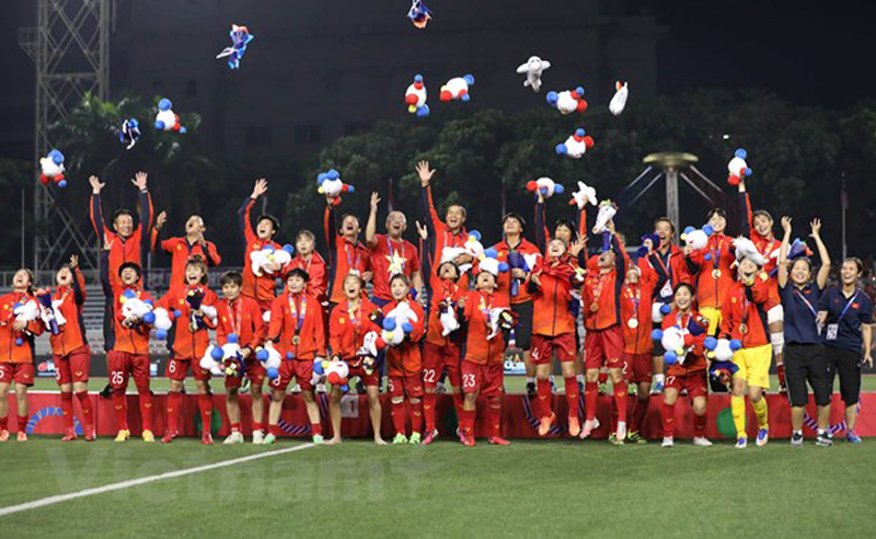 Đội tuyển nữ Việt Nam đặt mục tiêu bảo vệ tấm huy chương vàng tại SEA Games 31 trên sân nhà. (Ảnh: PV/Vietnam+)