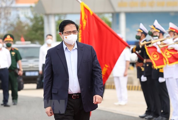 Thủ tướng Phạm Minh Chính đến thăm Lữ đoàn Tầu ngầm 189. (Ảnh: Dương Giang/TTXVN)
