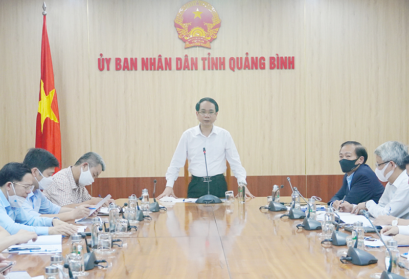 Đồng chí Phó Chủ tịch UBND tỉnh Phan Mạnh Hùng phát biểu kết luận tại cuộc họp.