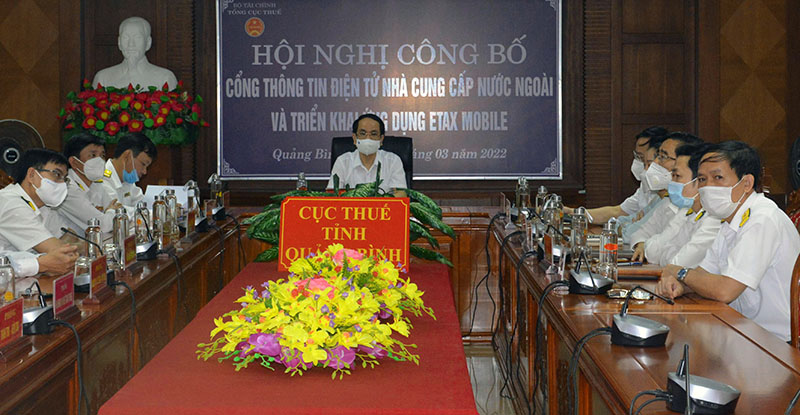 Đồng chí Phó Chủ tịch UBND tỉnh Phan Mạnh Hùng tham dự hội nghị tại điểm cầu tỉnh Quảng Bình.