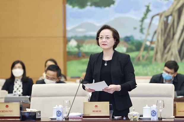 Bộ trưởng Bộ Nội vụ Phạm Thị Thanh Trà trình bày tờ trình. (Ảnh: Doãn Tấn/TTXVN)
