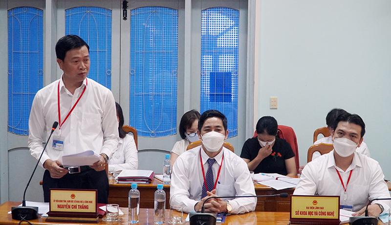Đồng chí Nguyễn Chí Thắng, Tỉnh ủy viên, Giám đốc Sở KH và CN phát biểu tại buổi làm việc.