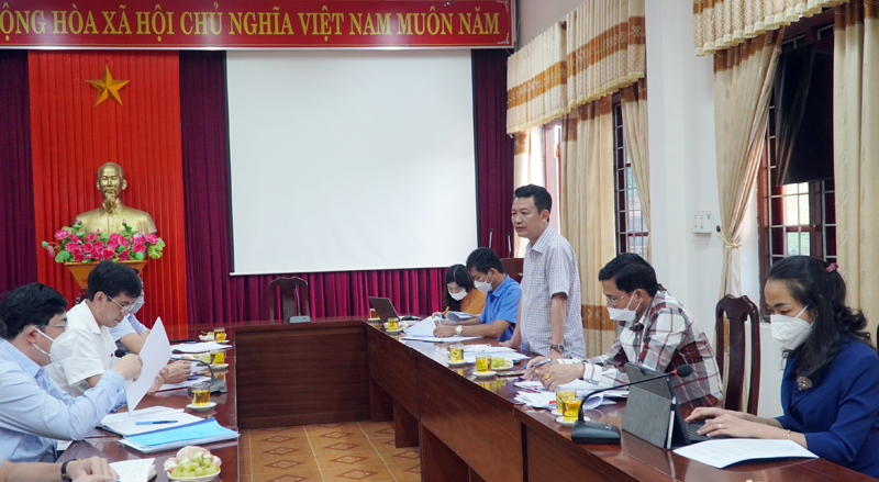 Đồng chí Trần Văn Minh, trưởng đoàn Giám sát phát biểu tại buổi làm việc.
