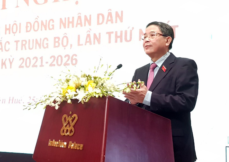 Đồng chí Phó Chủ tịch Quốc hội Nguyễn Đức Hải phát biểu chỉ đạo tại hội nghị
