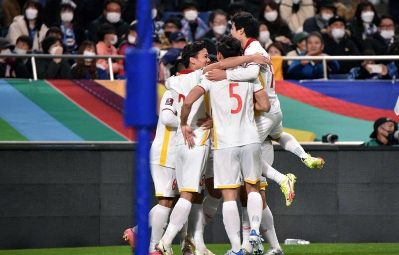 Đội tuyển Việt Nam khép lại vòng loại thứ ba World Cup 2022 bằng trận hòa 1-1 với Nhật Bản. (Ảnh: Getty Images)