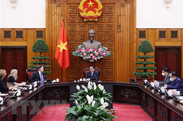 Thủ tướng Phạm Minh Chính tiếp Đại sứ Hoa Kỳ tại Việt Nam Marc Evans Knapper. (Ảnh: Dương Giang/TTXVN)