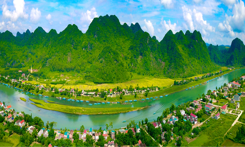 Sông Son. Ảnh: Phạm Văn Thức