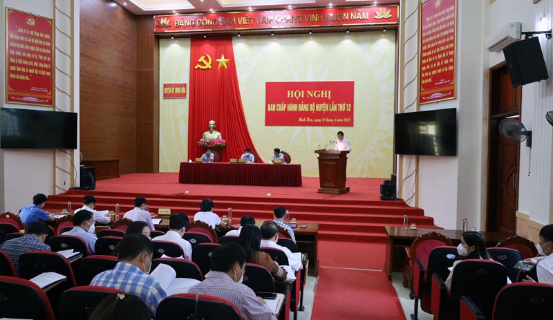 Hội nghị Ban Chấp hành Đảng bộ huyện Minh Hóa lần thứ 12