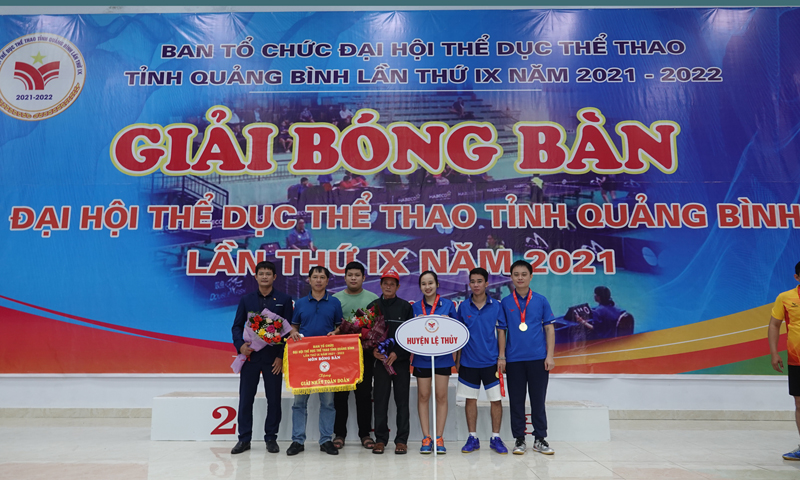 Đoàn VĐV Lệ Thủy giành giải nhất toàn đoàn tại giải bóng bàn Đại hội TDTT tỉnh Quảng Bình lần thứ IX năm 2021.