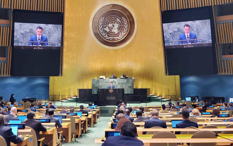 Đại sứ Đặng Hoàng Giang, Trưởng Phái đoàn Thường trực Việt Nam tại Liên hợp quốc phát biểu tại phiên họp khẩn cấp lần thứ 11 để thảo luận về tình hình Ukraine. (Ảnh BNG)