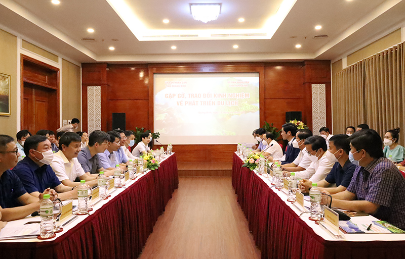 Hội nghị có sự tham gia của ngành Du lịch hai tỉnh Quảng Bình - Ninh Bình. 
