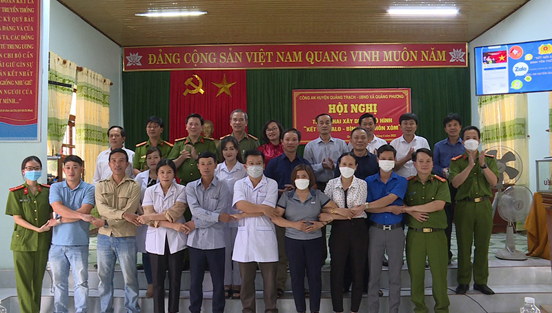  Ban quản trị các nhóm Zalo bảo đảm ANTT của xã Quảng Phương ra mắt tại hội nghị xây dựng mô hình “Kết nối Zalo-Bình yên thôn, xóm”.