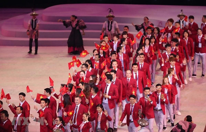 Đoàn thể thao Việt Nam tham dự SEA Games 31 với số lượng thành viên đông nhất từ trước tới nay. (Ảnh: TTXVN)