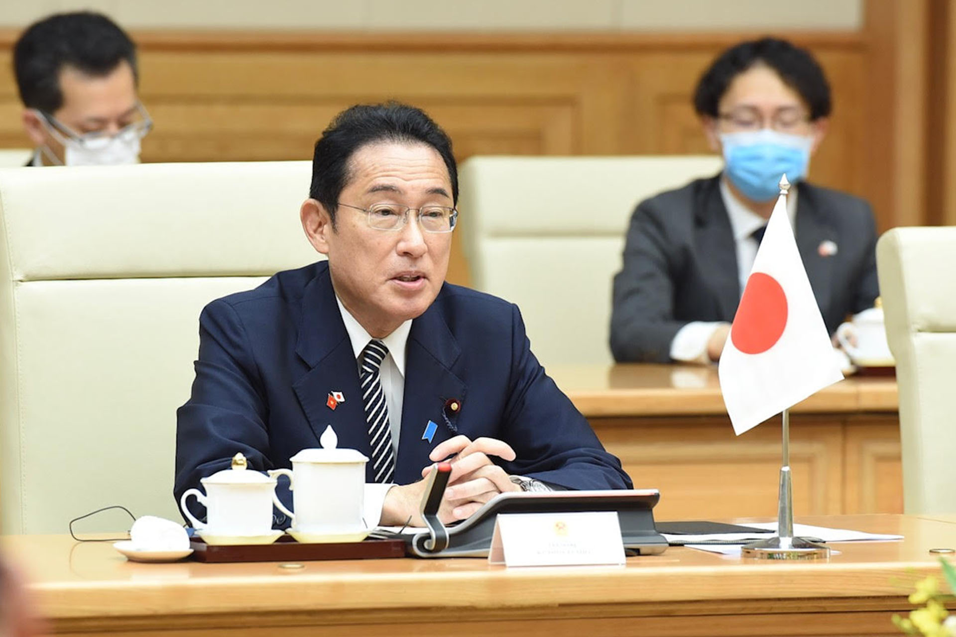 Thủ tướng Nhật Bản Kishida Fumio phát biểu tại buổi hội đàm. (Ảnh: TRẦN HẢI)