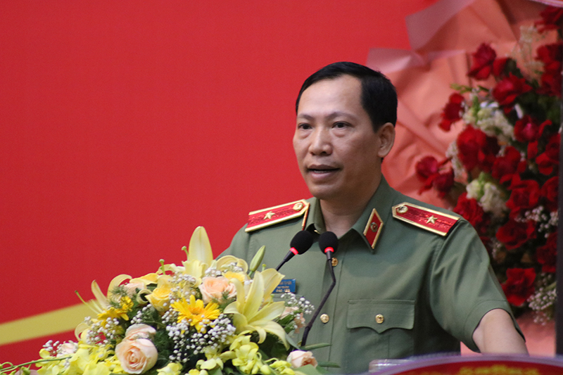 Thứ Trưởng Lê Văn Tuyến phát biểu giao nhiệm vụ cho các đồng chí được điều động, bổ nhiệm cương vị mới
