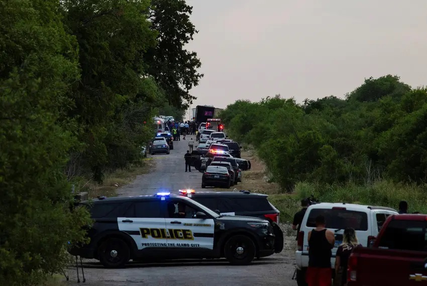 Phát hiện 40 người nhập cư tử vong trong thùng xe kéo tại Texas, Mỹ