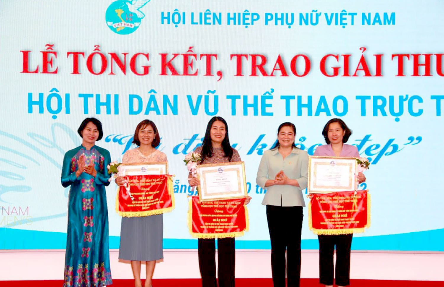 Đội Hội LHPN xã Lộc Ninh xuất sắc giành giải nhì