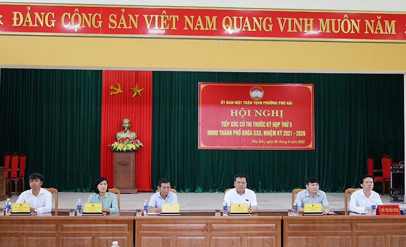 Tổ đại biểu HĐND thành phố Đồng Hới TXCT trên địa bàn các xã, phường Phú Hải, Đức Ninh Đông, Đức Ninh.