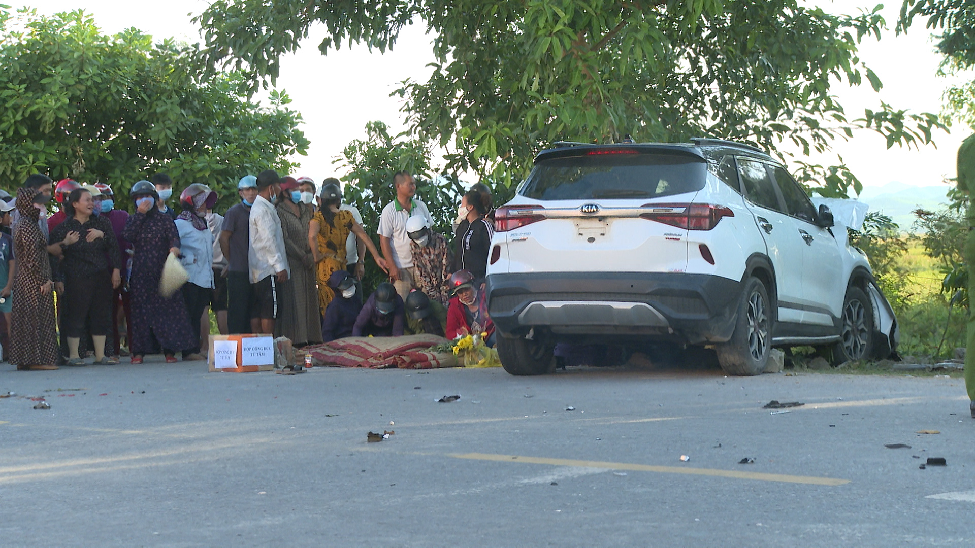 Vụ tai nạn khiến 2 người tử vong tại chỗ.