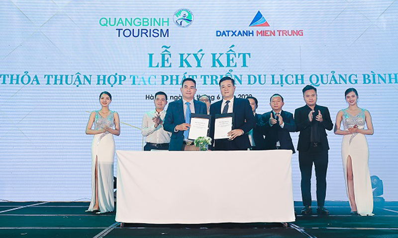 Sở Du lịch ký kết thỏa thuận hợp tác phát triển du lịch giai đoạn 2022-2025 với Công ty cổ phần Đất Xanh miền Trung.