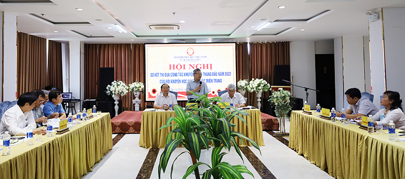 Phó Chủ tịch Trung ương Hội KH Việt Nam Nguyễn Hồng Sơn, phát biểu tại hội nghị.