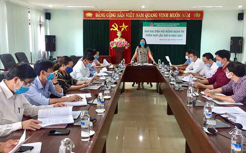 Một phiên họp của Ban đại diện HĐQT NHCSXH huyện Quảng Trạch