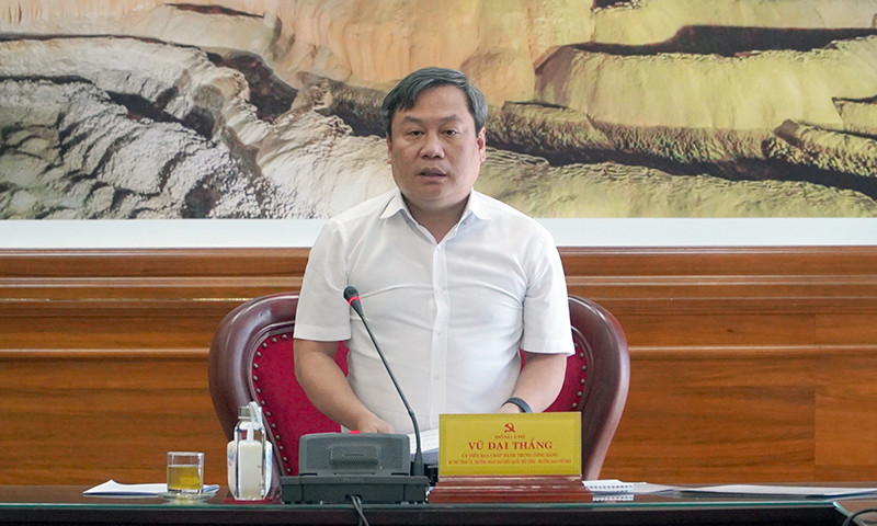 Đồng chí Bí thư Tỉnh ủy, Trưởng Ban Chỉ đạo PCTN,TC tỉnh phát biểu kết luận phiên họp