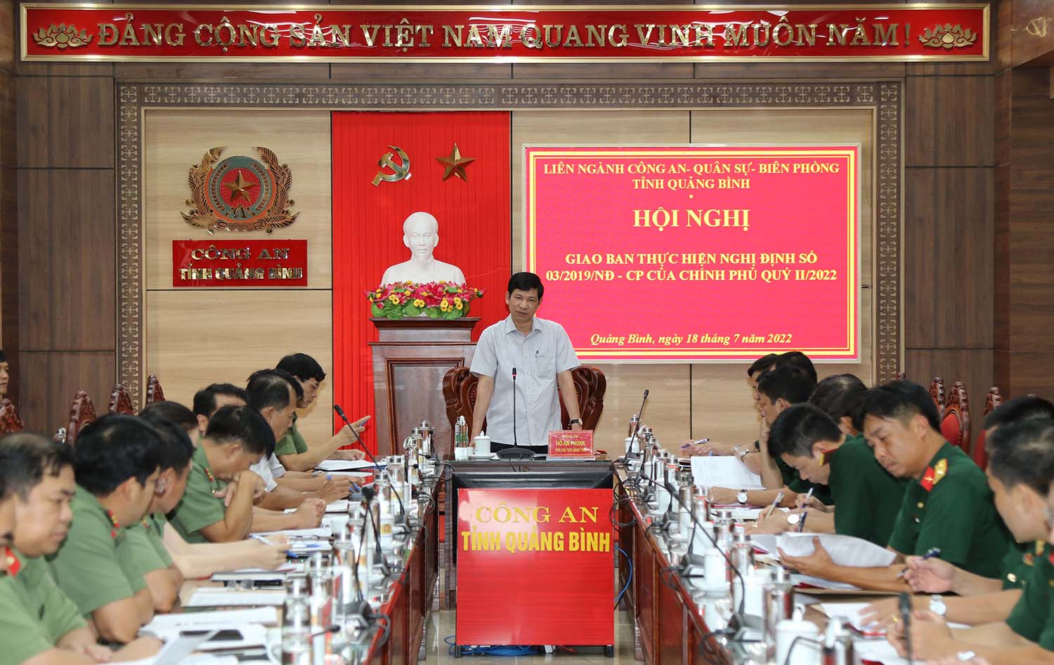 Đồng chí Hồ An Phong, Tỉnh ủy viên, Phó Chủ tịch UBND tỉnh phát biểu chỉ đạo hội nghị