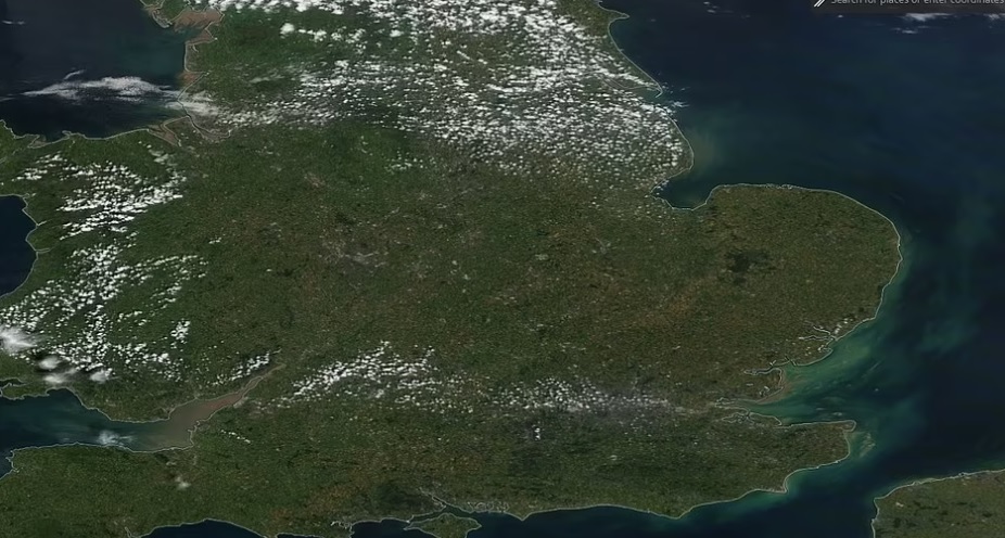 Ảnh vệ tinh chụp một khu vực ở Anh vào năm 2021. Ảnh: NASA